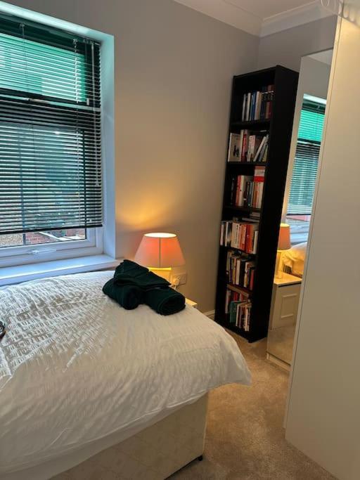 Adam'S Place, Watford Wd17 2Py Villa Esterno foto